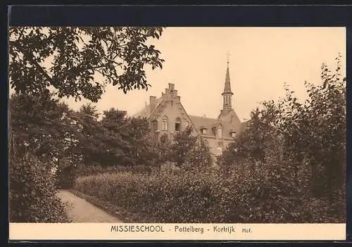 AK Pottelberg-Kortrijk, Missieschool, Hof