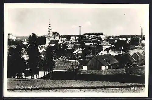 AK Gross-Siegharts, Teilansicht mit Kirche