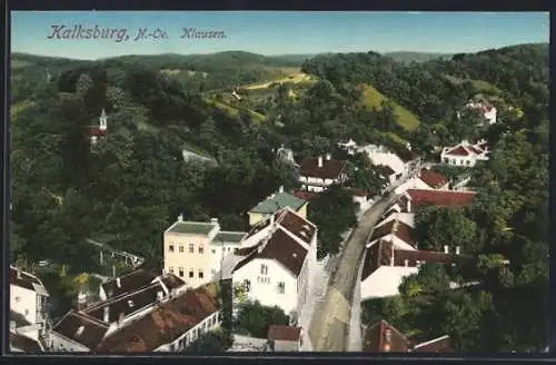 AK Kalksburg /N.-Ö., Klausen, Ortsansicht mit Strasse u. Umgebung aus der Vogelschau