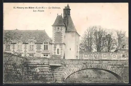 AK Fleury-en-Bière, Le Château, Les Fossés