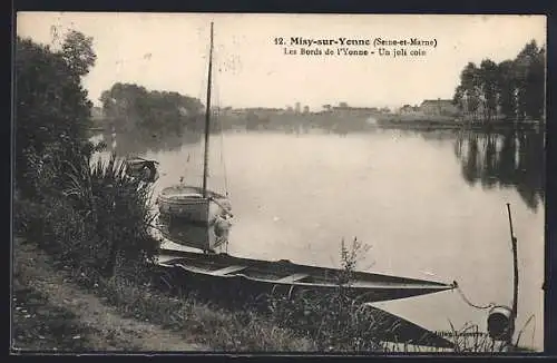 AK Misy-sur-Yonne, Les Bords de l`Yonne, Un joli coin