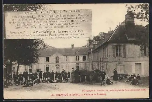 AK Luzancy, Château de Luzancy et groupe de personnes devant l`entrée