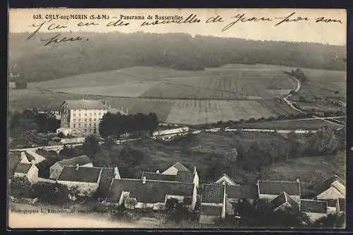 AK Orly-sur-Morin, Panorama de Basserolles avec vue sur les champs et les bâtiments environnants