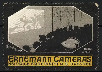 Reklamemarke Dresden, Ernemann Cameras, Kinematographie-Szene, Zuschauer in einem Kinosaal, Lichtspielhaus