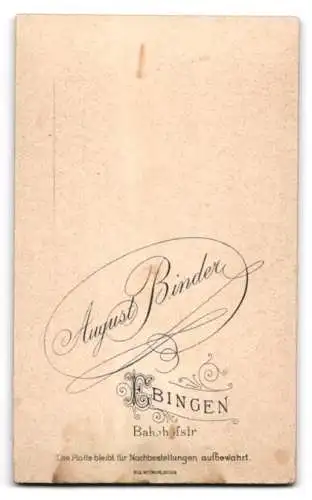 Fotografie August Binder, Ebingen, Bahnhofstr., Kleinkind in Spitzenkleid