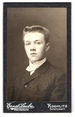 Fotografie Ernst Leube, Rochlitz, Schützenstrasse, Porträt eines jungen Mannes