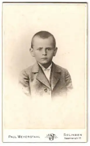 Fotografie Paul Weyerstahl, Solingen, Kasernenstr. 17, Porträt eines Jungen