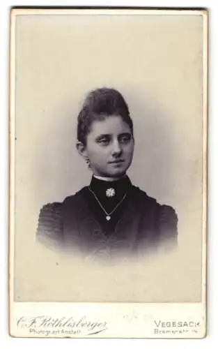 Fotografie C.F. Röthlisberger, Vegesack, Bremerstr. 14, Porträt einer jungen Frau