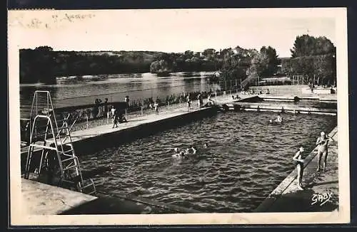 AK Bonnieres, La piscine et la Seine