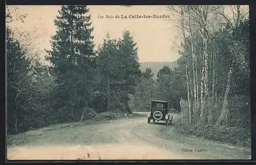 AK La Celle-les-Bordes, Les Bois avec une voiture sur la route forestière