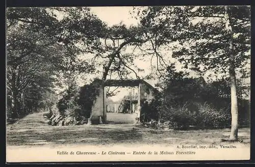 AK Chevreuse, Entrée de la Maison Forestière au Claireau dans la vallée boisée