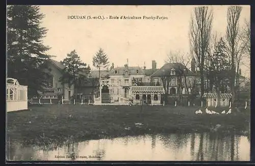 AK Houdan, École d`Aviculture Franky-Farjon et son jardin