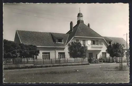 AK Élisabethville, L`École Groupe Reine Astrid