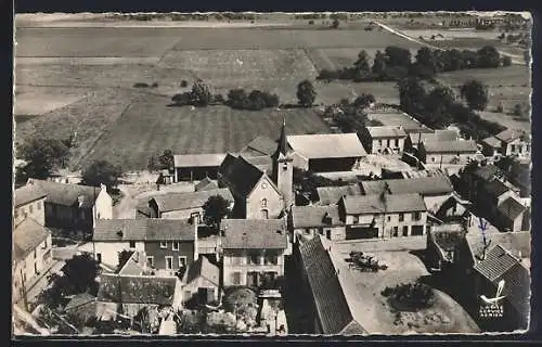 AK Fontenay-le-Fleury, Vue aérienne du village et des champs environnants