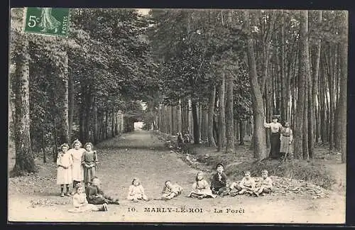 AK Marly-le-Roi, La Forêt