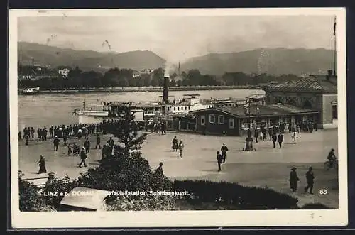 AK Linz a. d. Donau, Dampfschiffstation, Schiffsankunft