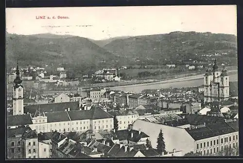 AK Linz a. d. Donau, Gesamtansicht von einer Anhöhe aus