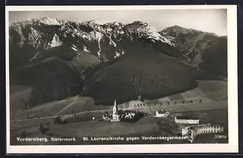 AK Vordernberg /Steiermark, St. Laurenzikirche gegen Vordernbergermauer