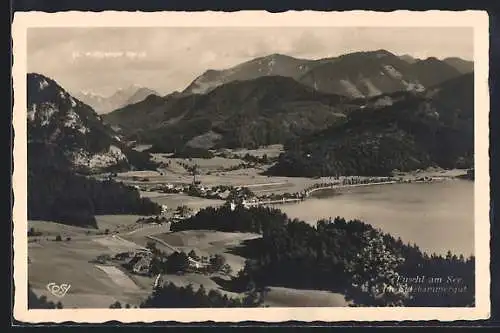 AK Fuschl am See /Salzkammergut, Totalansicht mit St. Wolfganger Berge