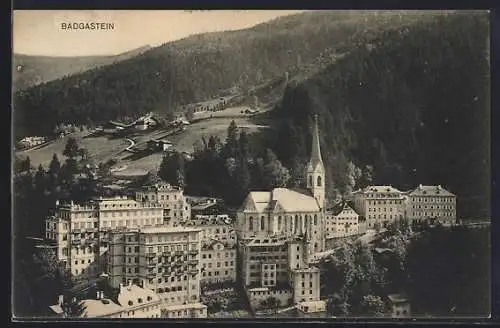 AK Badgastein, Ortsansicht von einen Berg aus