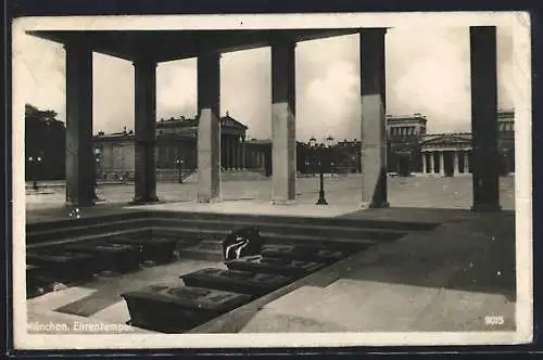 AK München, Innenansicht des Ehrentempel