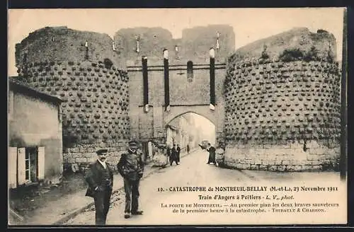 AK Montreuil-Bellay, Catastrophe Novembre 1911-Train d`Angers à Potiers, Eisenbahnkatastrophe