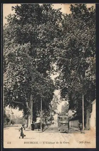 AK Bourges, L`Avenue de la Gare, Strassenbahn