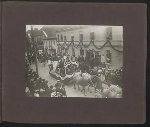 Fotoalbum mit 14 Fotografien, Beeskow, Besuch Kronprinz Wilhelm zur 350 Jahrfeier zur zugehörigkeit zum Hohenzollernhaus