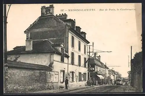 AK Maisons-Laffitte, Rue de Paris, la Gendarmerie