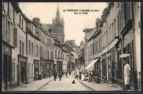 AK Montfort-l`Amaury, Rue de Paris animée avec passants et commerces