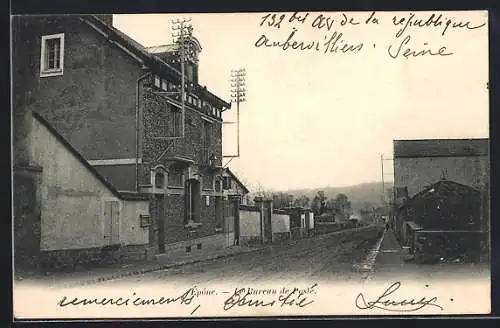 AK Épone, Vue de l`avenue de la République et bâtiments adjacents