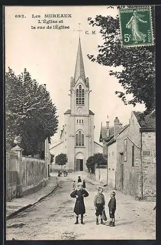 AK Les Mureaux, L`Église et la rue de l`Église