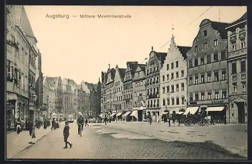 AK Augsburg, Mittlere Maximilianstrasse mit Geschäften, Strassenbahn