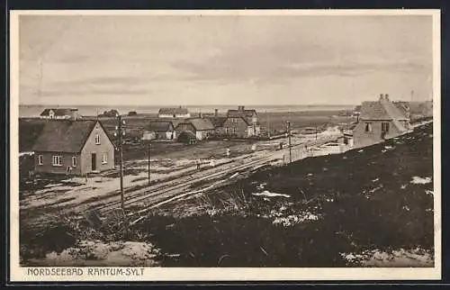 AK Rantum a. Sylt, Ortsansicht mit Bahnschienen aus der Vogelschau