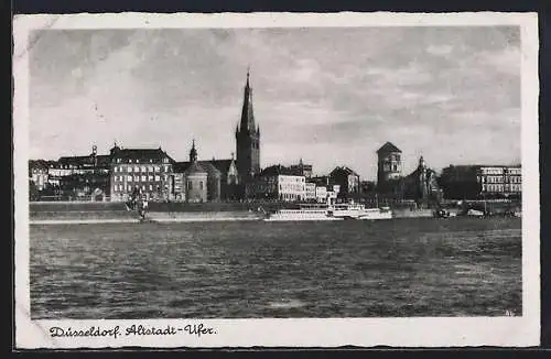 AK Düsseldorf, Altstadt-Ufer mit Dampfschiff