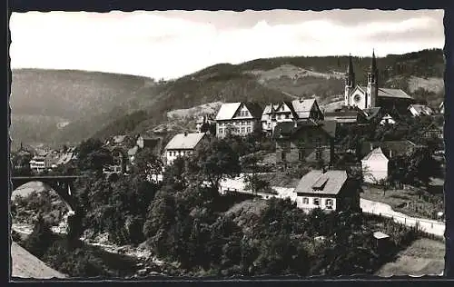 AK Forbach /Schwarzwald, Teilansicht mit Kirche