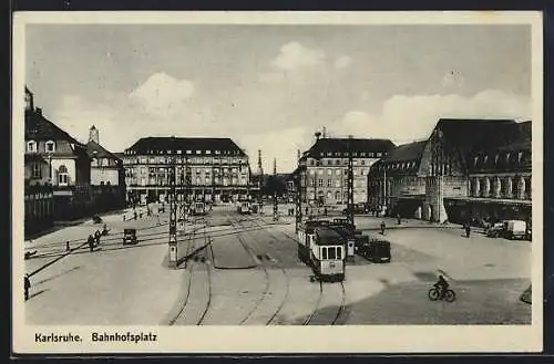 AK Karlsruhe, Strassenbahn am Bahnhofsplatz