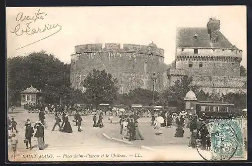 AK Saint Malo, Place Saint Vincent et le Chateau, Strassenbahn