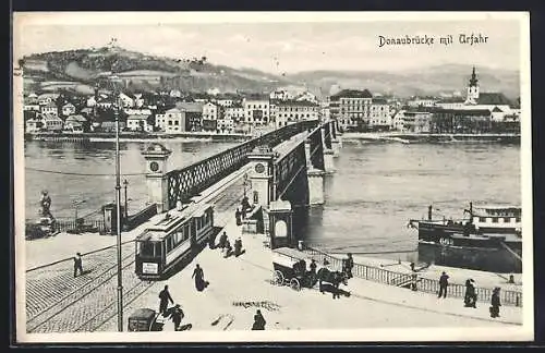 AK Linz, Donaubrücke mit Urfahr und Strassenbahn