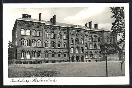 AK Rendsburg, Herderschule mit Strassenpartie