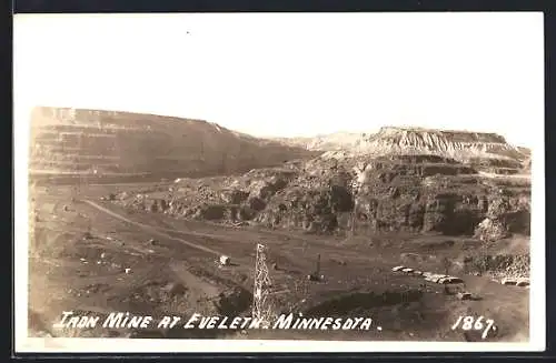 AK Eveleth, MN, General view of the iron mine