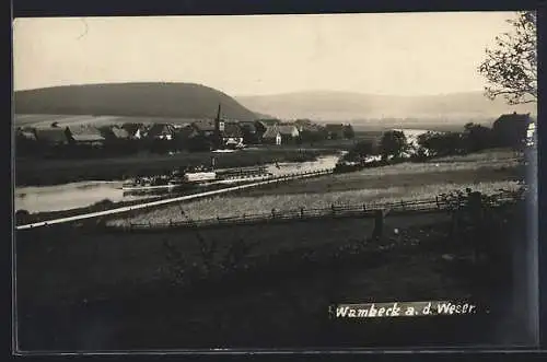 AK Wahmbeck a. d. Weser, Ortspartie mit Fluss und Dampfschiff