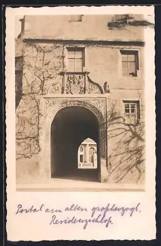 AK Weimar / Thüringen, Portal am alten grossherzogl. Residenzschloss