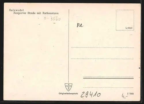 AK Salzwedel, Neuperver Strasse mit Rathausturm