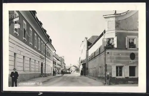 AK Uttendorf, Strassenpartie mit Postsparkasse