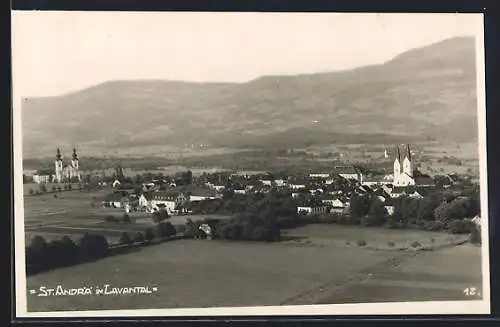 AK St. Andrä i. Lavantal, Gesamtansicht mit Bergen im Hintergrund