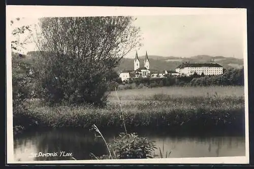 AK St. Andrä i. Lav., Ortspartie mit Kirche