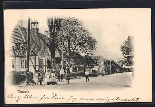 AK Troense, Ortspartie mit Anwohnern