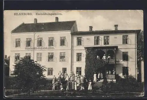 AK Silkeborg, Husholdningsskolen