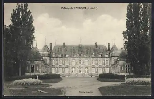 AK Courson, Château de Courson en vue frontale